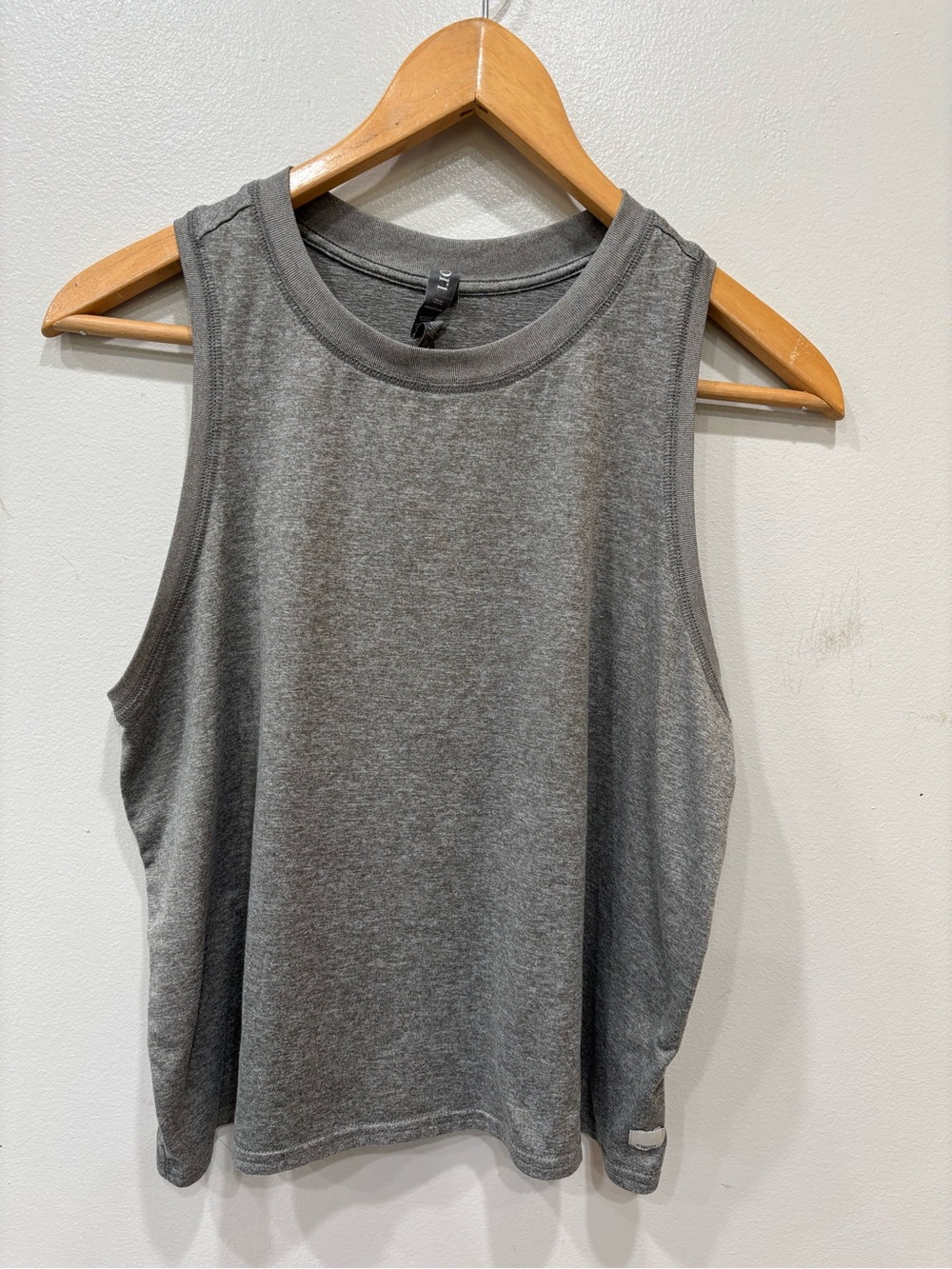 Vuori Energy Athletic Tank Top Women’s Size Medium